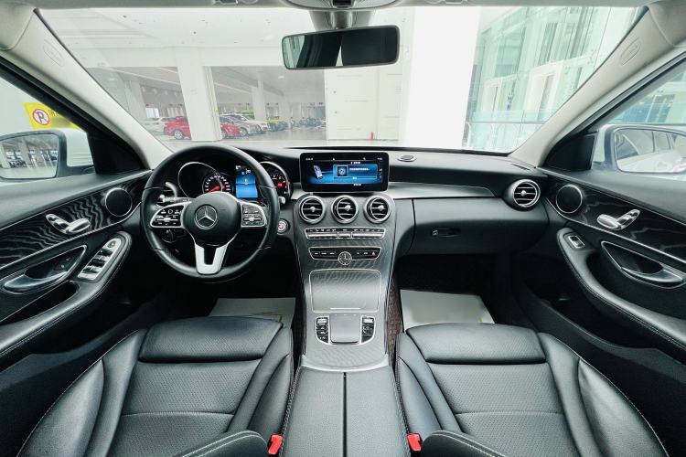 Used Mercedes-Benz C-Class 2019 C 180 Estate Interior 2