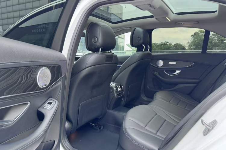 Used Mercedes-Benz C-Class 2019 C 260 L Sport Edition Interior 3