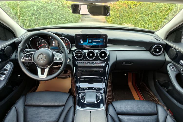 Used Mercedes-Benz C-Class 2019 C 180 L Dynamic Sports Edition Interior 3