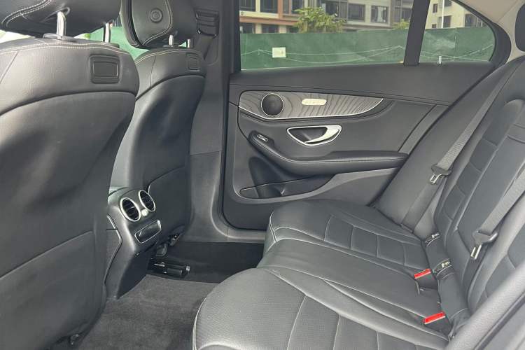 Used Mercedes-Benz C-Class 2019 C 260 L Sport Edition Interior 3