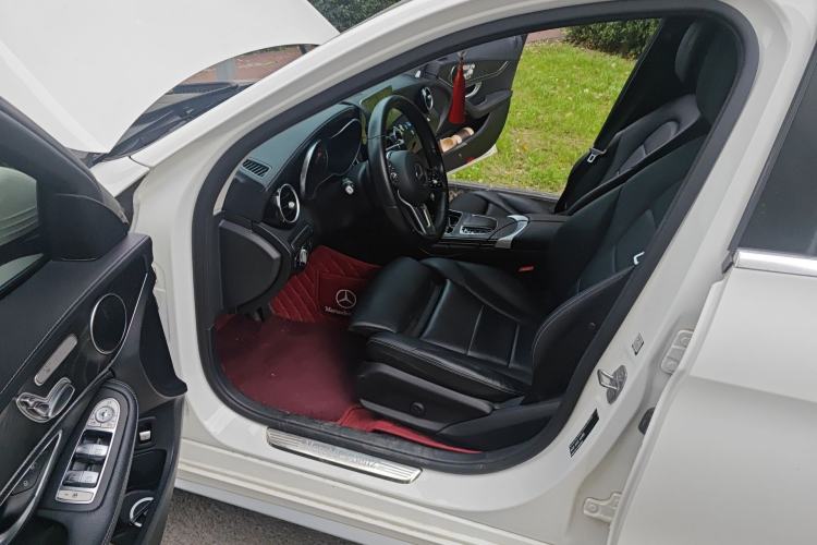 Used Mercedes-Benz C-Class 2019 C 260 L Sport Edition Interior 3