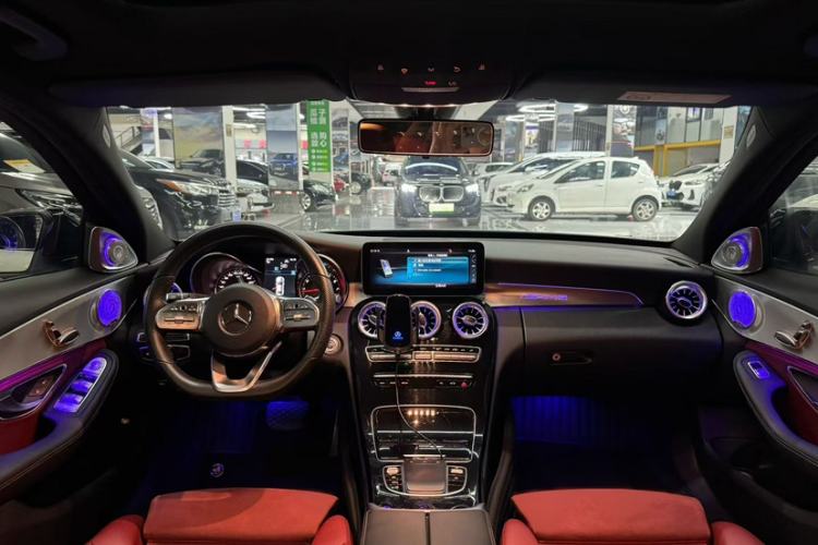 Used Mercedes-Benz C-Class 2019 C 260 Sport Edition Interior 3