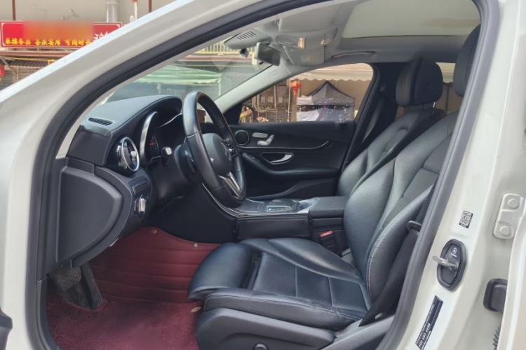 Used Mercedes-Benz C-Class 2019 C 260 L Sport Edition Interior 3