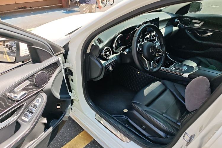Used Mercedes-Benz C-Class 2019 C 260 L Sport Edition Interior 3