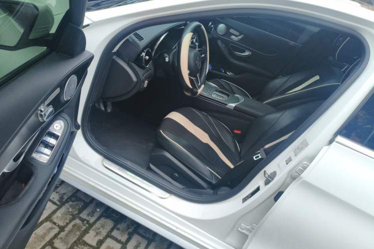 Used Mercedes-Benz C-Class 2019 Restyled C 260 L Sport Edition Interior 3