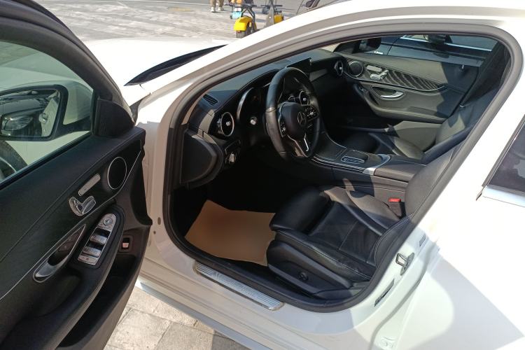 Used Mercedes-Benz C-Class 2019 C 260 L Sport Edition Interior 3