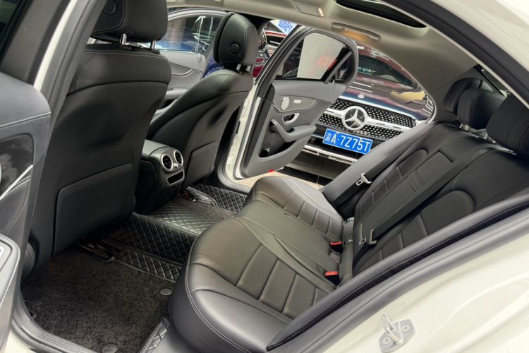 Used Mercedes-Benz C-Class 2019 Restyled C 260 L Sport Edition Interior 3