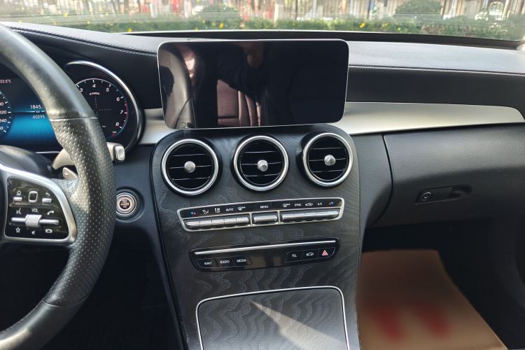 Used Mercedes-Benz C-Class 2019 Restyled C 260 L Sport Edition Interior 3