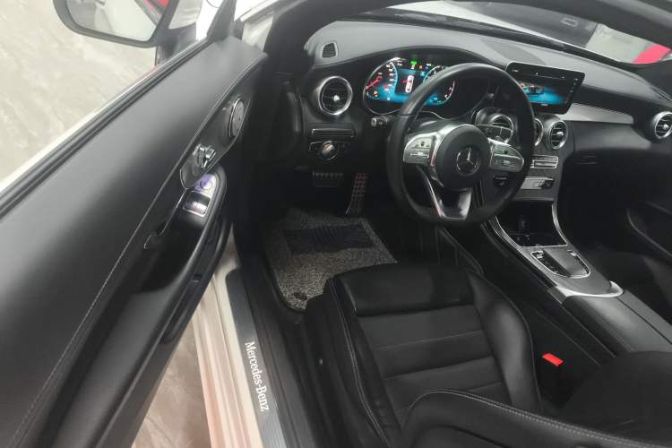 Used Mercedes-Benz C-Class 2019 C 260 Coupe Interior 3