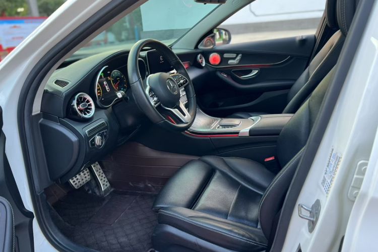Used Mercedes-Benz C-Class 2019 Restyled C 260 L Sport Edition Interior 3