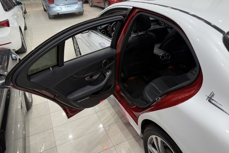 Used Mercedes-Benz C-Class 2019 C 180 L Fashion Edition Sport Version Interior 3