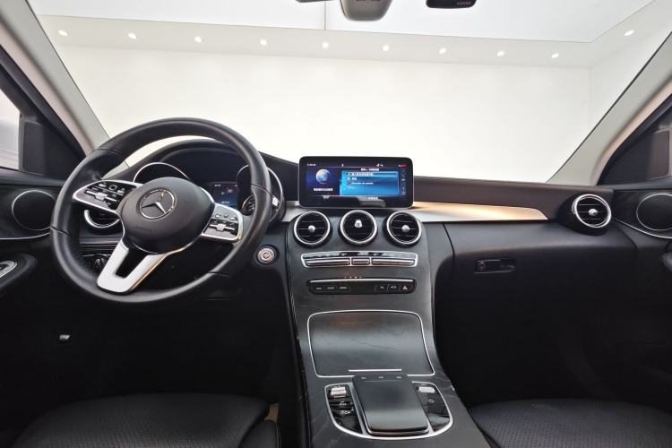 Used Mercedes-Benz C-Class 2019 C 260 L Sport Edition Interior 4