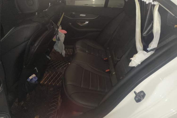 Used Mercedes-Benz C-Class 2019 Updated C 260 L Interior 4