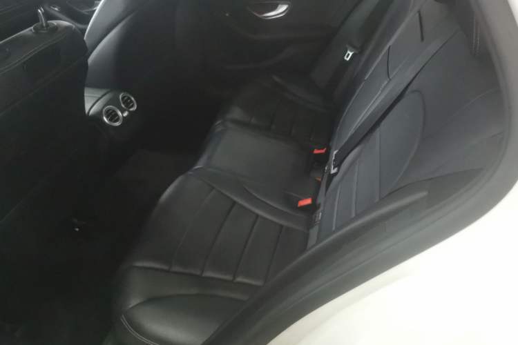 Used Mercedes-Benz C-Class 2019 C 260 Estate Interior 4