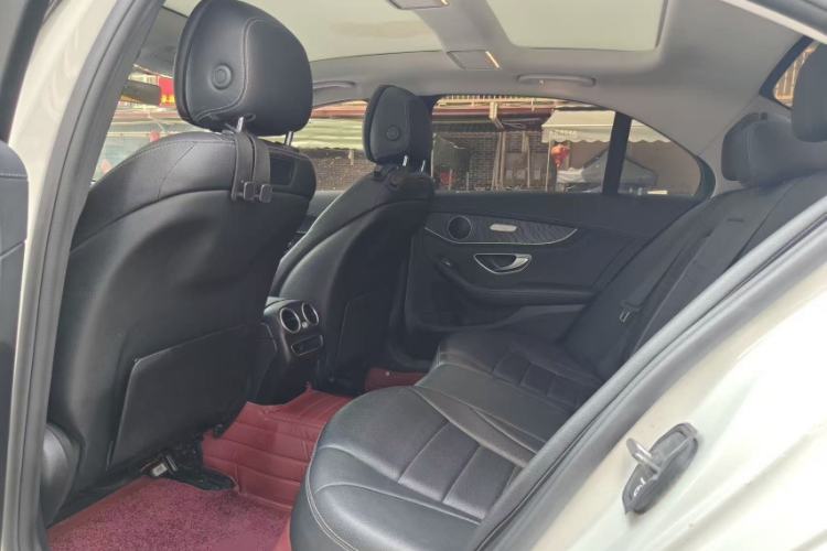 Used Mercedes-Benz C-Class 2019 C 260 L Sport Edition Interior 4