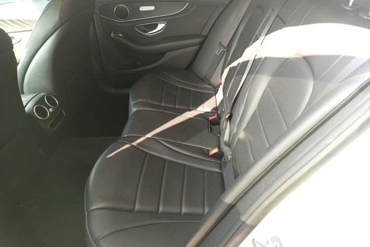 Used Mercedes-Benz C-Class 2019 C 260 L Sport Edition Interior 4