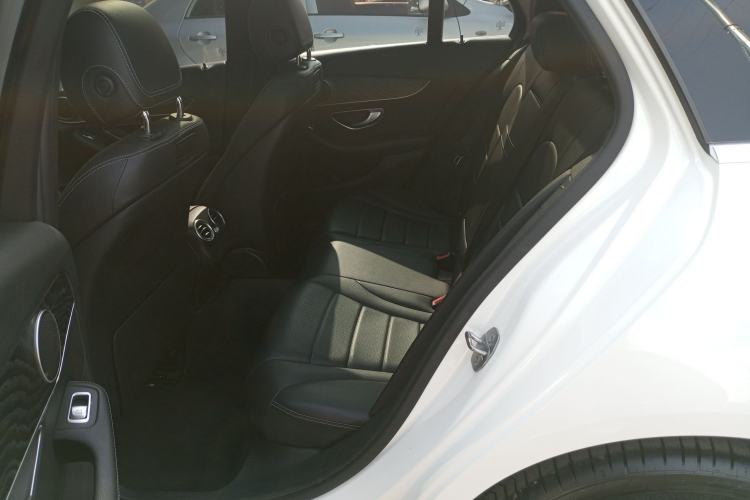 Used Mercedes-Benz C-Class 2019 C 260 Estate Interior 4