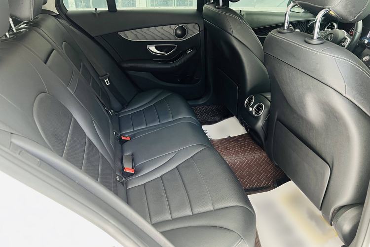 Used Mercedes-Benz C-Class 2019 C 180 Estate Interior 4