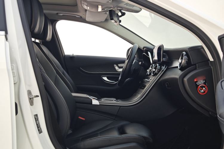 Used Mercedes-Benz C-Class 2019 C 260 L Sport Edition Interior 5