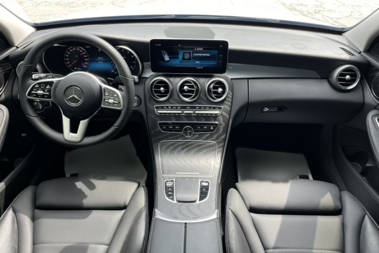 Used Mercedes-Benz C-Class 2019 C 260 Estate Interior 5