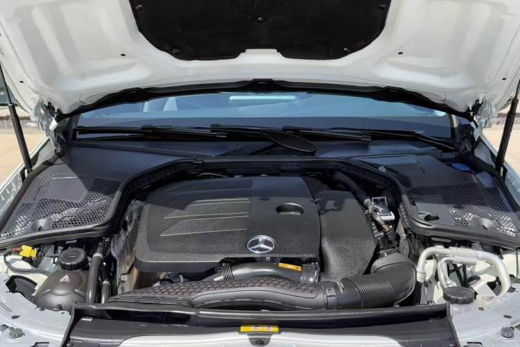 Used Mercedes-Benz C-Class 2019 C 260 Estate Interior 5