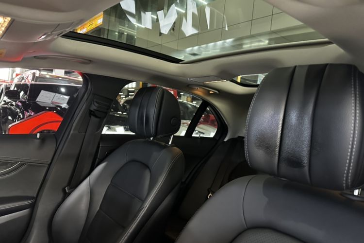 Used Mercedes-Benz C-Class 2019 Restyled C 260 L Sport Edition Interior 5