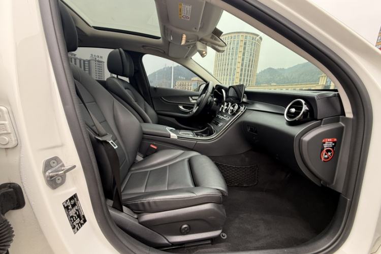 Used Mercedes-Benz C-Class 2019 C 260 L Sport Edition Interior 5