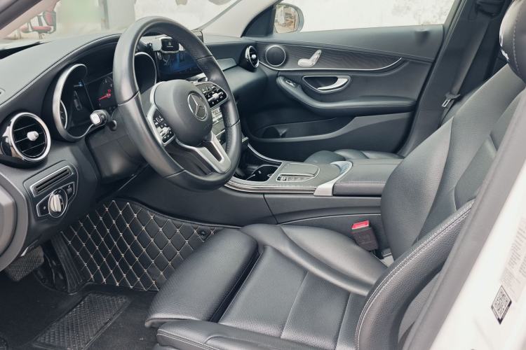 Used Mercedes-Benz C-Class 2019 C 180 L Fashion Edition Sport Version Interior 5