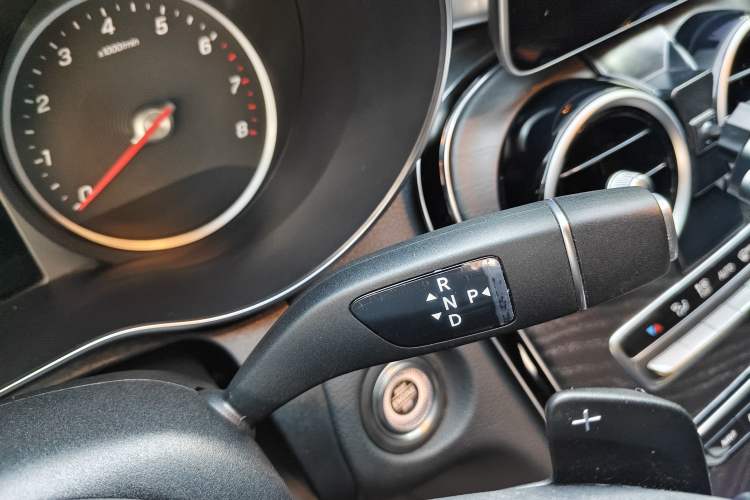 Used Mercedes-Benz C-Class 2019 C 260 L Sport Edition Interior 5