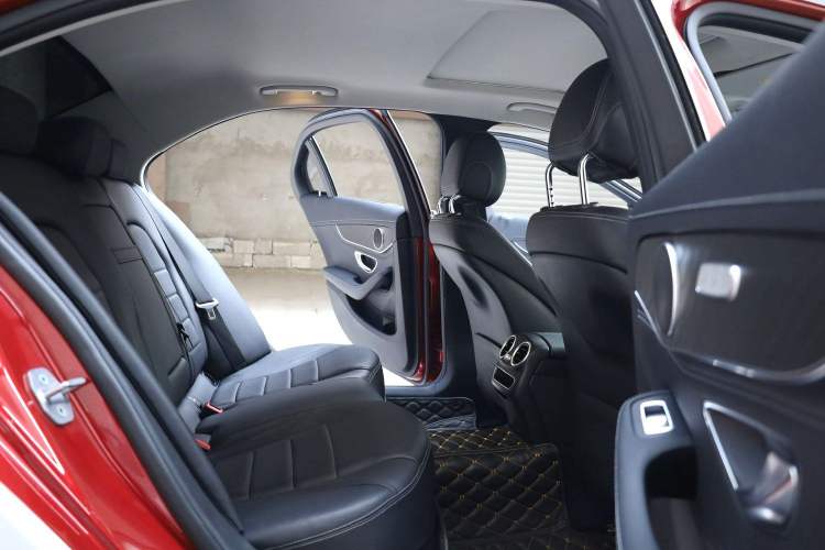 Used Mercedes-Benz C-Class 2019 C 180 L Dynamic Sports Edition Interior 5