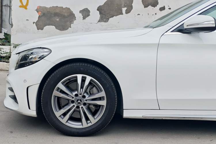 Used Mercedes-Benz C-Class 2019 C 180 L Fashion Edition Sport Version Interior 6