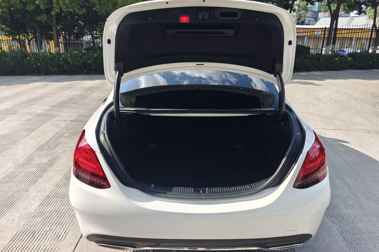 Used Mercedes-Benz C-Class 2019 Restyled C 260 L Sport Edition Interior 7