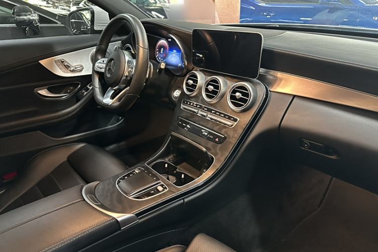 Used Mercedes-Benz C-Class 2019 C 260 Coupe Interior 7