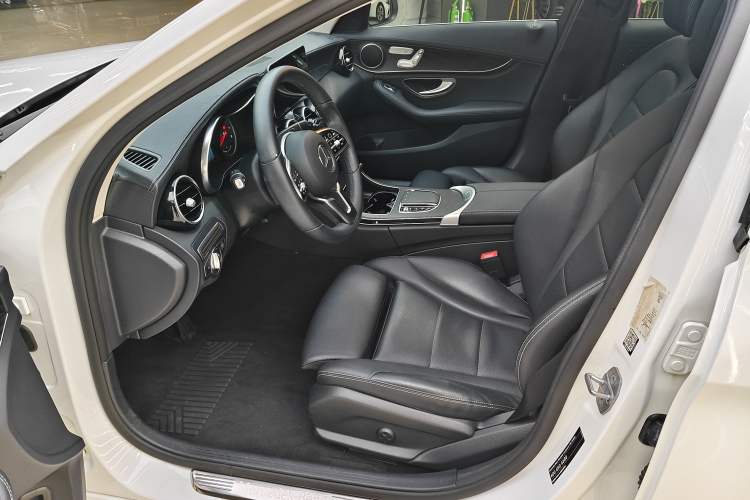 Used Mercedes-Benz C-Class 2019 C 260 L Sport Edition Interior 7