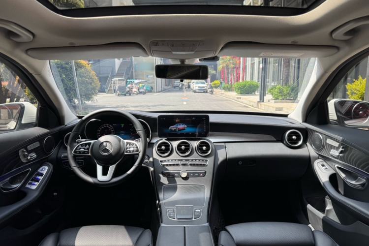 Used Mercedes-Benz C-Class 2019 Restyled C 260 L Sport Edition Interior 8