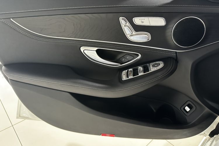 Used Mercedes-Benz C-Class 2019 Restyled C 260 L Sport Edition Interior 8