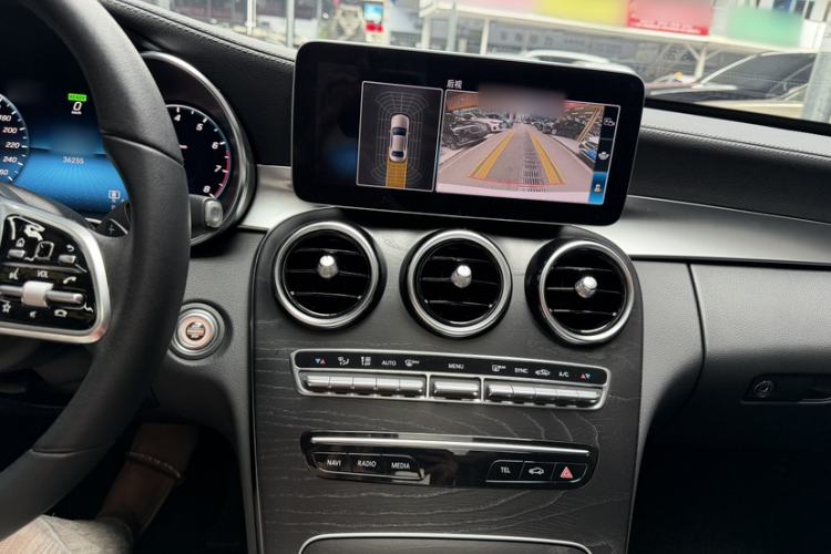 Used Mercedes-Benz C-Class 2019 Restyled C 260 L Sport Edition Interior 8