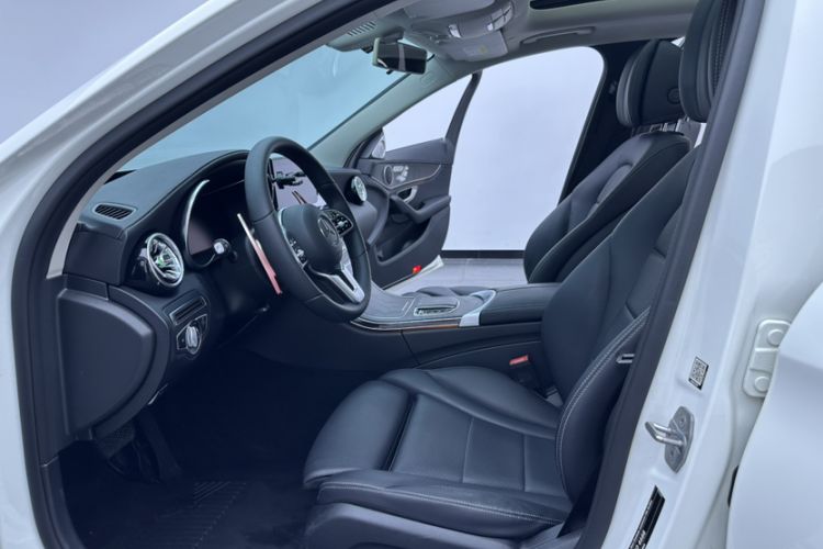 Used Mercedes-Benz C-Class 2019 Restyled C 260 L Sport Edition Interior 8
