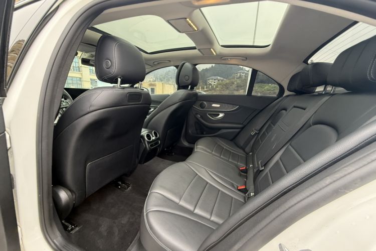 Used Mercedes-Benz C-Class 2019 C 260 L Sport Edition Interior 8