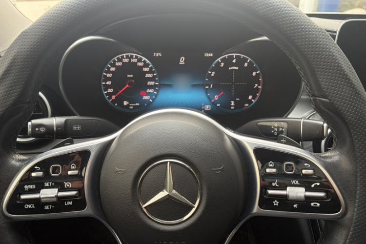 Used Mercedes-Benz C-Class 2019 Restyled C 260 L Sport Edition Interior 9