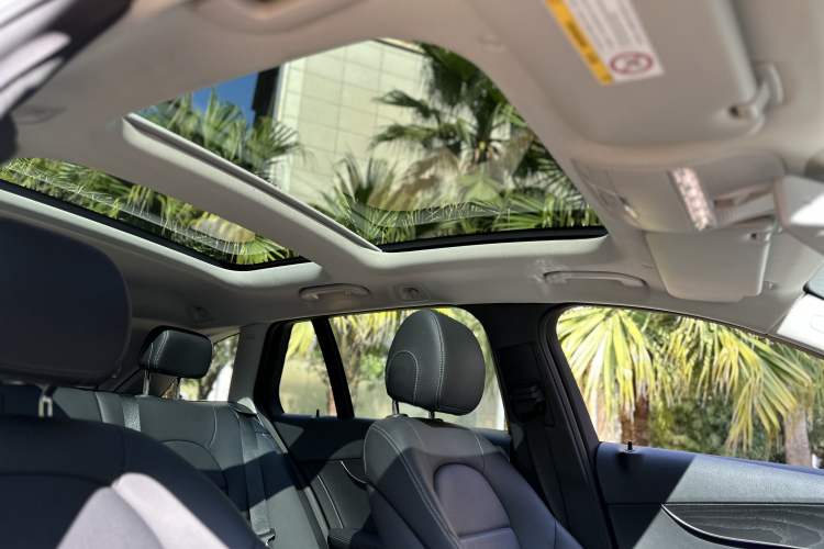 Used Mercedes-Benz C-Class 2019 C 260 Estate Interior 9