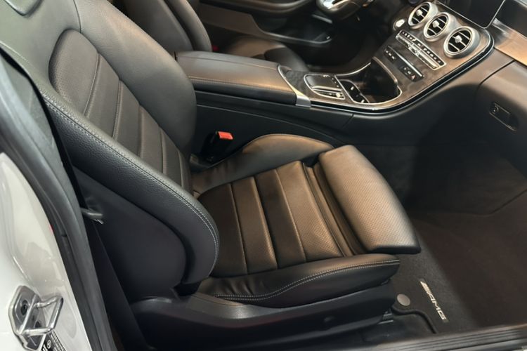 Used Mercedes-Benz C-Class 2019 C 260 Coupe Interior 9
