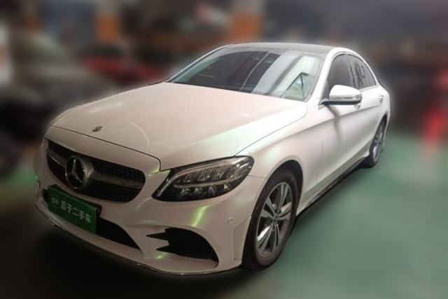 Ojetý Mercedes-Benz C-Class 2019 C 180 L Fashion Edition Sport Version