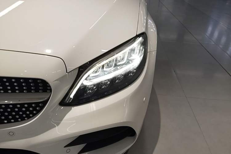 Used Mercedes-Benz C-Class 2019 C 180 L Fashion Edition Sport Version Left Front Headlight