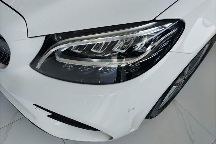 Used Mercedes-Benz C-Class 2019 C 180 L Fashion Edition Sport Version Left Front Headlight