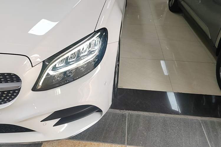 Used Mercedes-Benz C-Class 2019 C 180 L Fashion Edition Sport Version Left Front Headlight