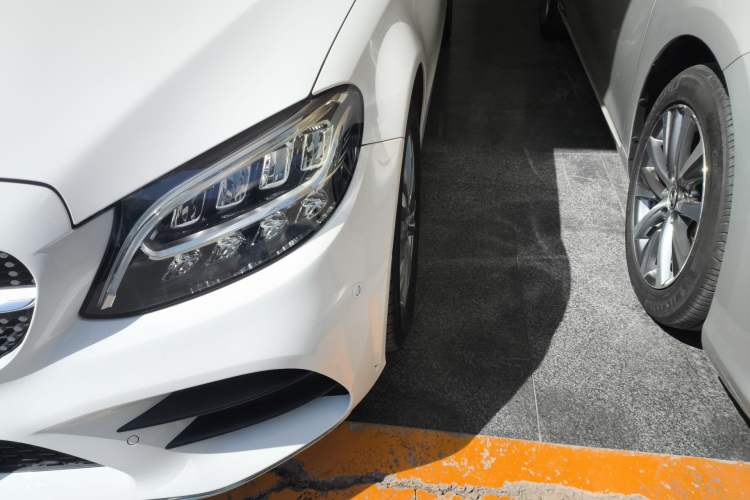 Used Mercedes-Benz C-Class 2019 C 180 L Fashion Edition Sport Version Left Front Headlight
