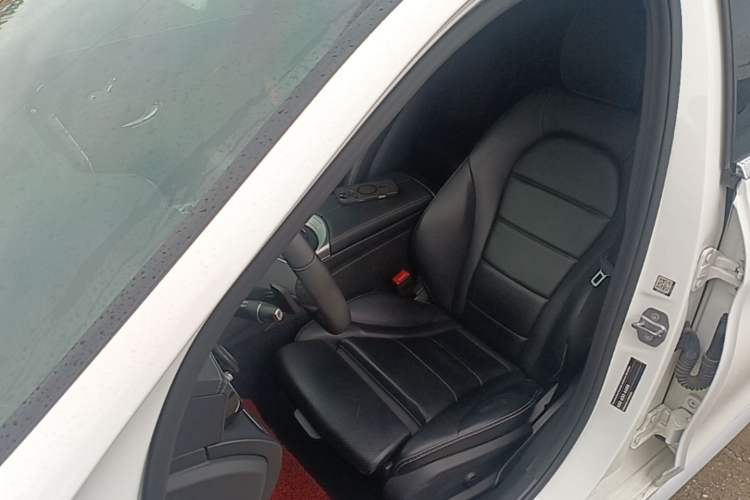 Used Mercedes-Benz C-Class 2019 C 180 L Fashion Edition Sport Version Left Front Seat