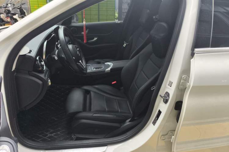 Used Mercedes-Benz C-Class 2019 C 180 L Fashion Edition Sport Version Left Front Seat