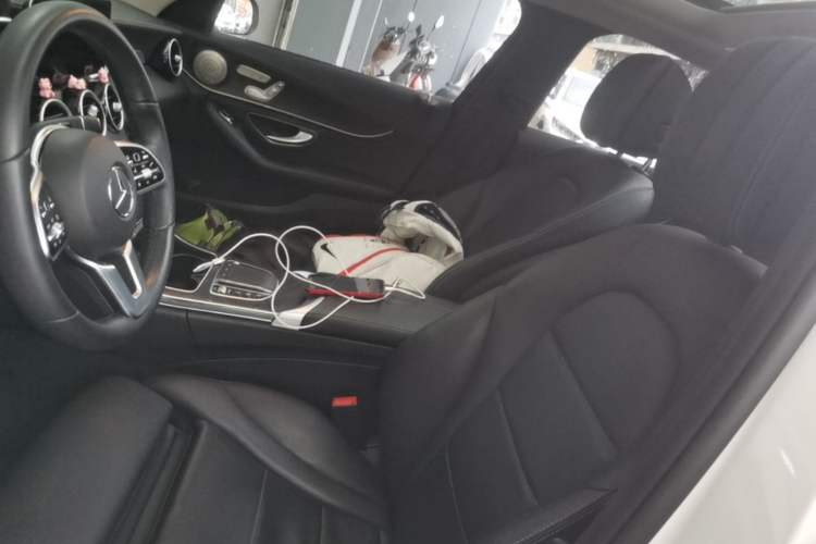 Used Mercedes-Benz C-Class 2019 C 260 L 4MATIC Sport Edition Left Front Seat